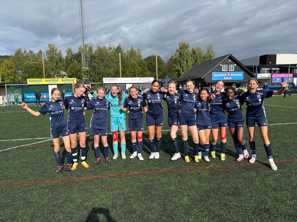 Thumbnail for Frogner IL Fotball J13 klare for kvartfinale i Adidas Cup!